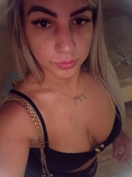 Olá meu chamo mia  😙🔥