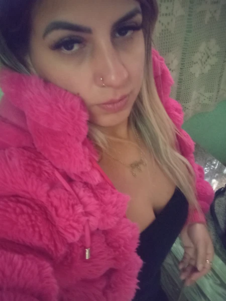 Olá meu chamo mia  😙🔥