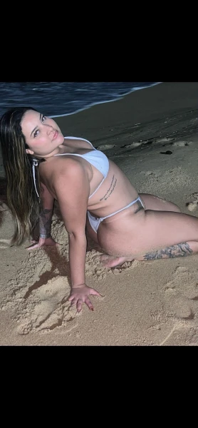 Vitória Menezes 