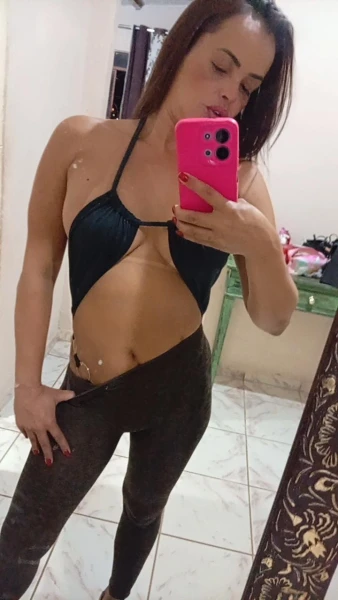 Laura Acompanhante Caratinga MG 