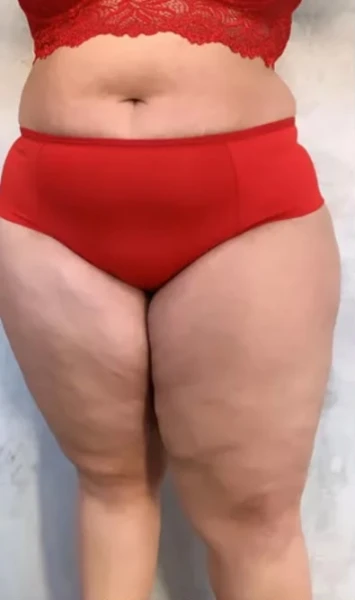 Novinha branquinha putinha 