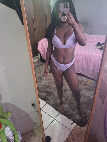 Mayra Carvalho 