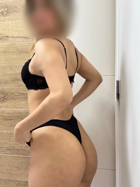 Maria Eduarda recém chegada na cidade 