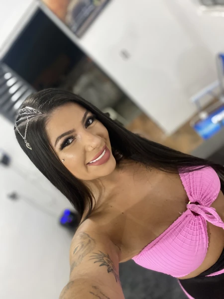 Acompanhante gaúchinha