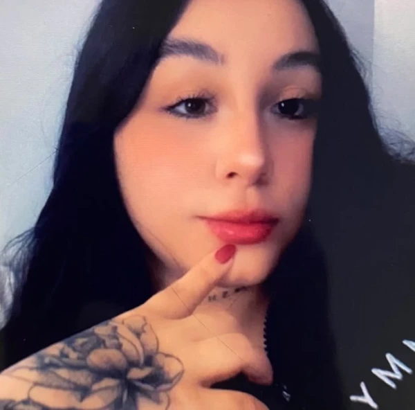 Sou nova aqui na cidade amores , vem me conhecer e se divertir comigo 