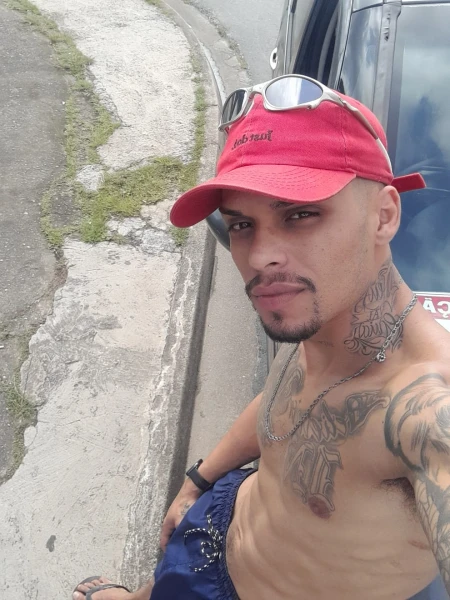 Hugo Massagista, Iniciante,Ativo e Passivo com local discreto e seguro Centro Peruibe