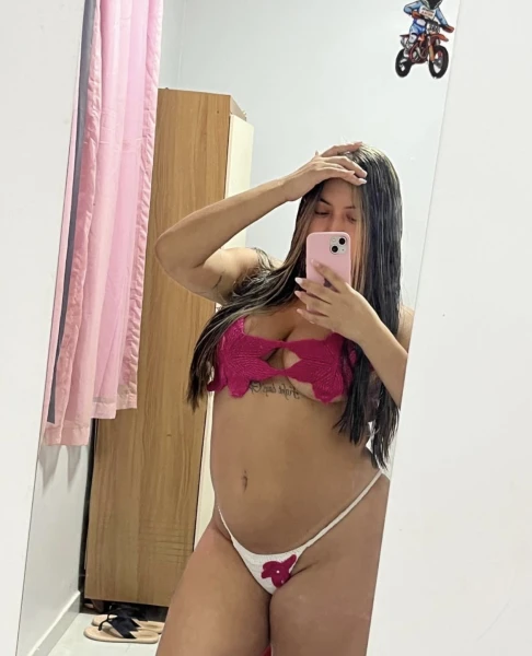 Novinha quente nova na cidade 🔥