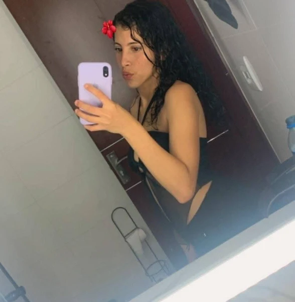 Acompanhante sua namoradinha 🙈☺️