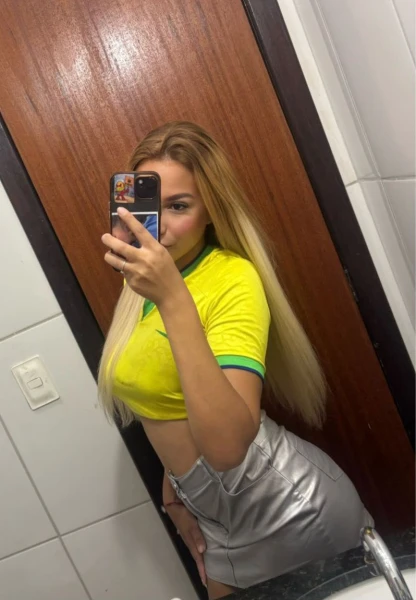 Loirinha de luxo