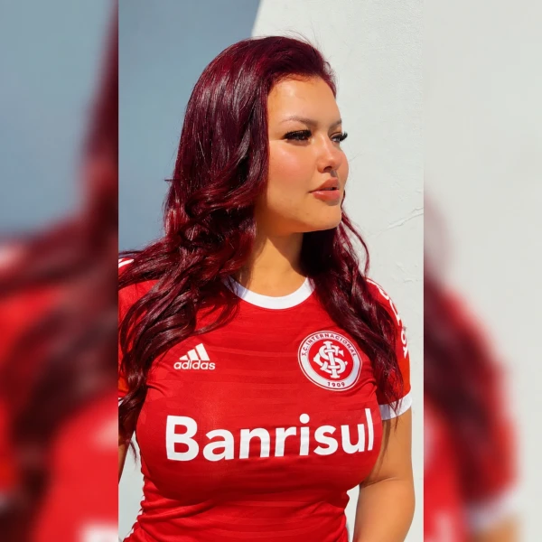 Thalita Ruiva 