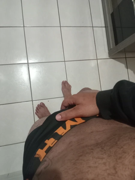 Moreno tatuado vem ser feliz mb