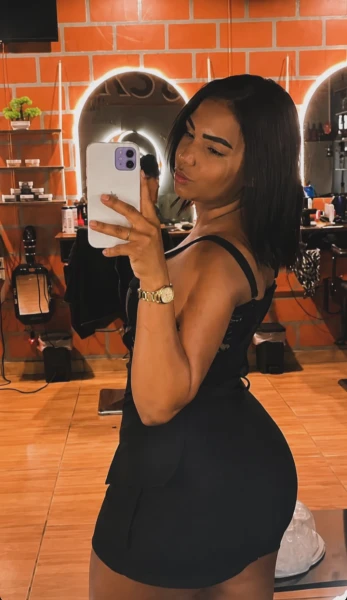 Venha me conhecer nova aqui na cidade, sou novinha e bem safadinha🤭🥰