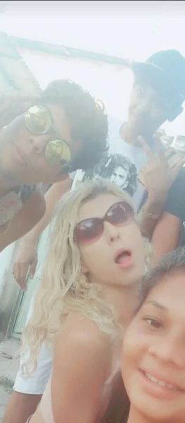 Loirinha baiana safada dotada
