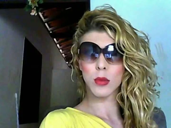 Loirinha baiana safada dotada