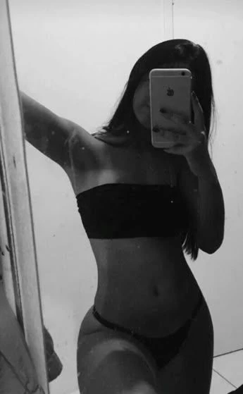 MORENA SENSUAL