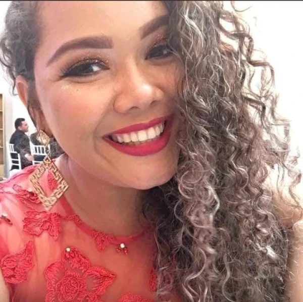 Uma 😋 gostosa com um tesao por pica sensacional 🔥 