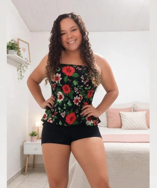 Uma 😋 gostosa com um tesao por pica sensacional 🔥 