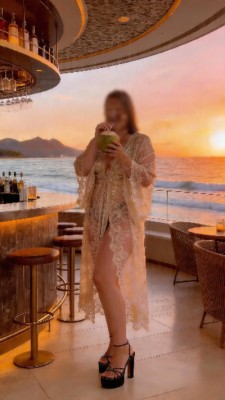 Laura Coroa plus size de luxo