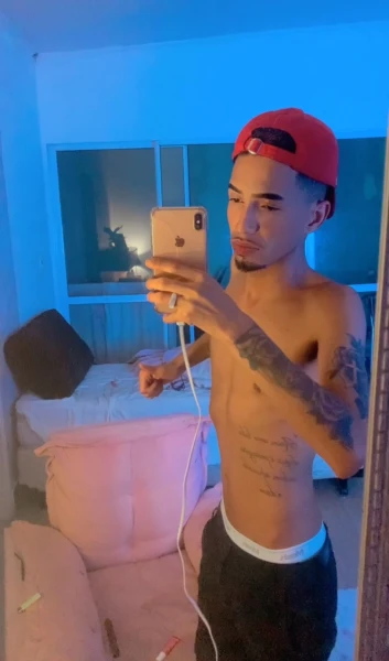 Acompanhante de luxo zl