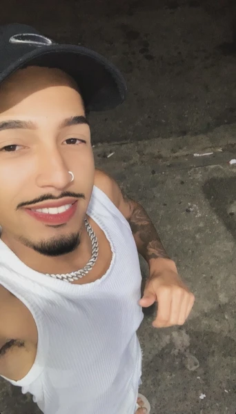 Acompanhante de luxo zl