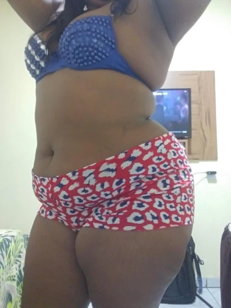 Morena GG especialista em oral 