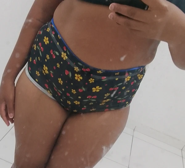 sua baixinha está de volta 😈 faço chamada de vídeo e presencial ✅🤤