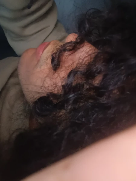 twink recém 18 precisando de moça/cd para perder virgindade 