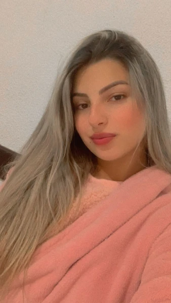 Nathasha acompanhante 