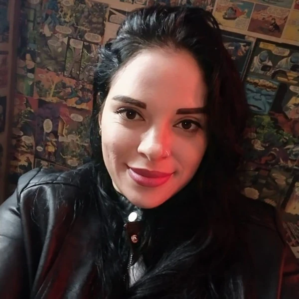 Nathasha acompanhante 