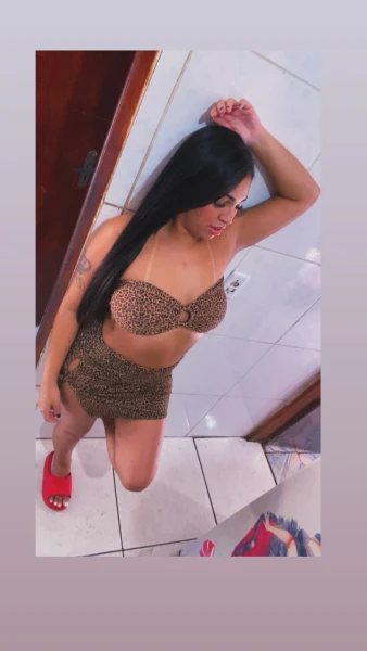 Morena Nifeta da buceta pequenininha 😈