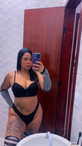 Carioca quente da buceta apertada!!!!