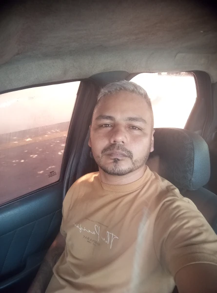 Atendo casais que queiram sair da rotina,tudo no máximo sigilo.