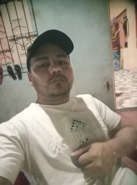 Atendo casais que queiram sair da rotina,tudo no máximo sigilo.