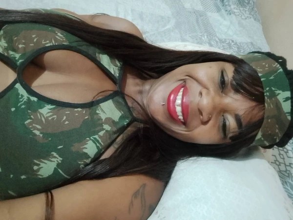 Morena boca de veludo 