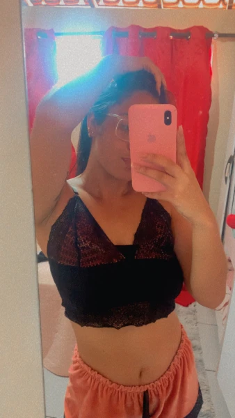 Novinha brasileira 24 anos Nova na cidade Gosto de coisas novas
