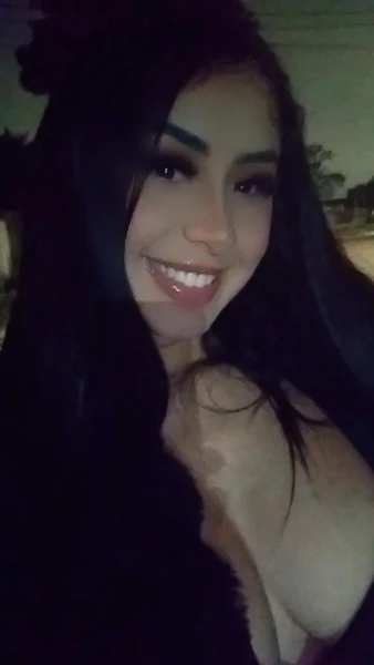 Lara Menezes 