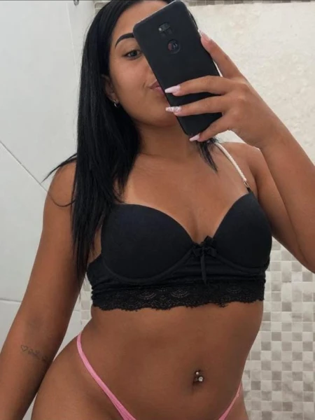 Boquete guloso, sexo estilo namoradinha..