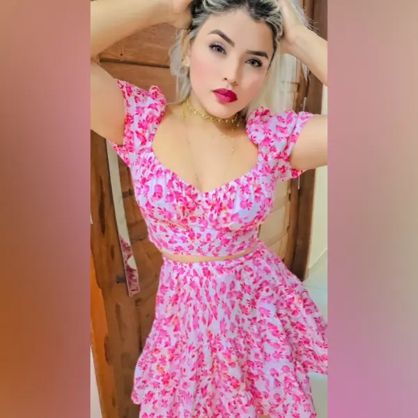 SOFIA NINFENTINHA MASSAGISTA ESTILO NAMORADINHA