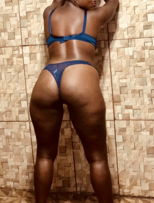 Taína Orsini profissional do sexo