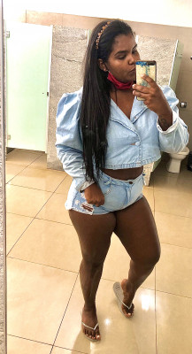 Mulata com oral gostoso rescem chegada!