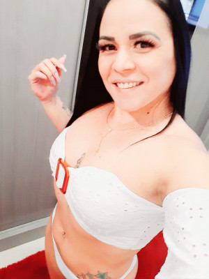 Morena 33 anos