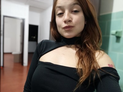 Gata Novinha Safada
