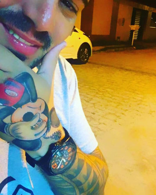 Coisas boas acontecem para quem sorri.