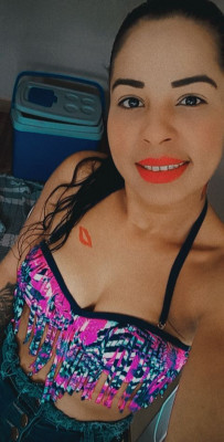 Morena tatuada