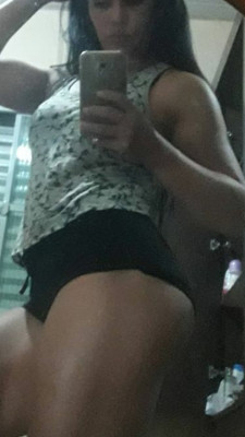 Julia Campos tenho clitóris grande uma delícia 😋🥰 faço pernoite vendo vídeos🥰https://close.fans/julia.com.   Da uma olhadinha lá amores!!!