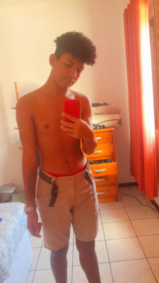 SAYMON SANTTOS