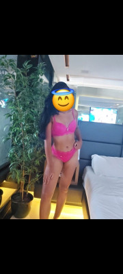 Novinha gostosa adoro um oral bem gostoso !🤤❤