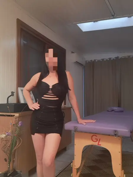 MASSAGEM TÂNTRICA PARA HOMENS E MULHERES 