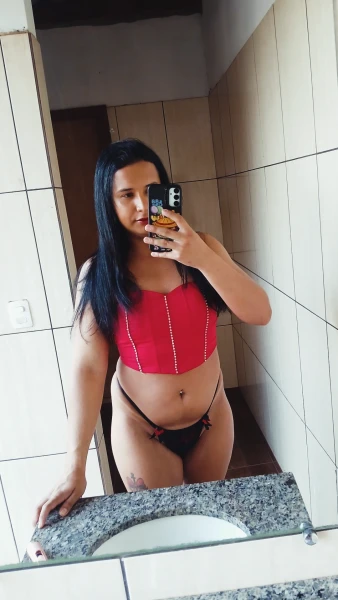 Bruninha sedutora melhor sexo oral e anal da região