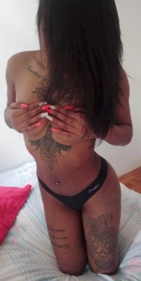 Mel Morena Tatuada